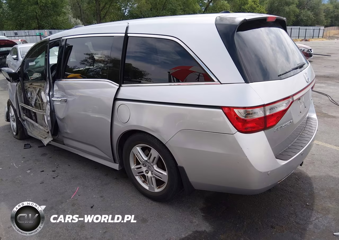2012 Honda Odyssey Touring-Touring Elite VIN:5FNRL5H96CB008222 - 3