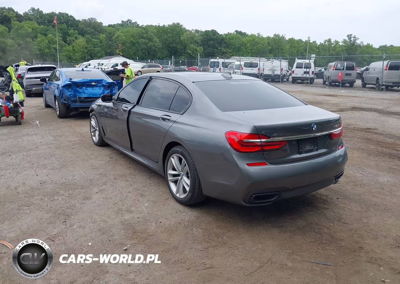 2017 BMW Alpina B7 xDrive VIN:WBA7F2C50HG421605 - 3