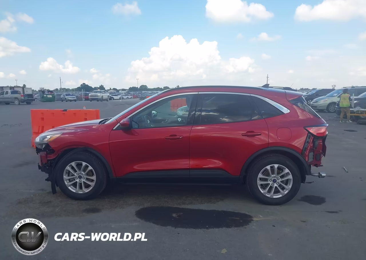 2020 Ford Escape Se VIN:1FMCU0G6XLUB97568 - 15