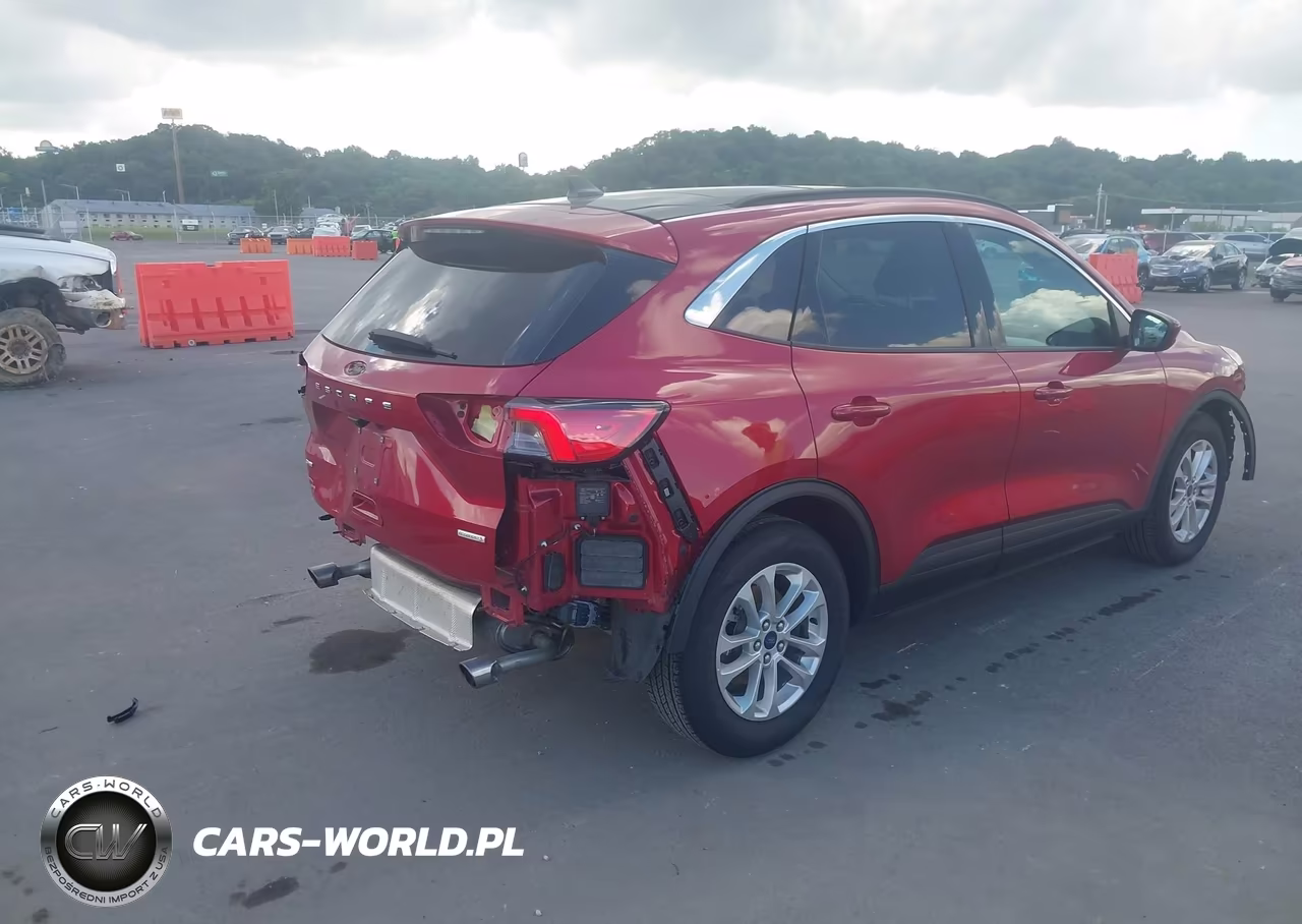 2020 Ford Escape Se VIN:1FMCU0G6XLUB97568 - 4
