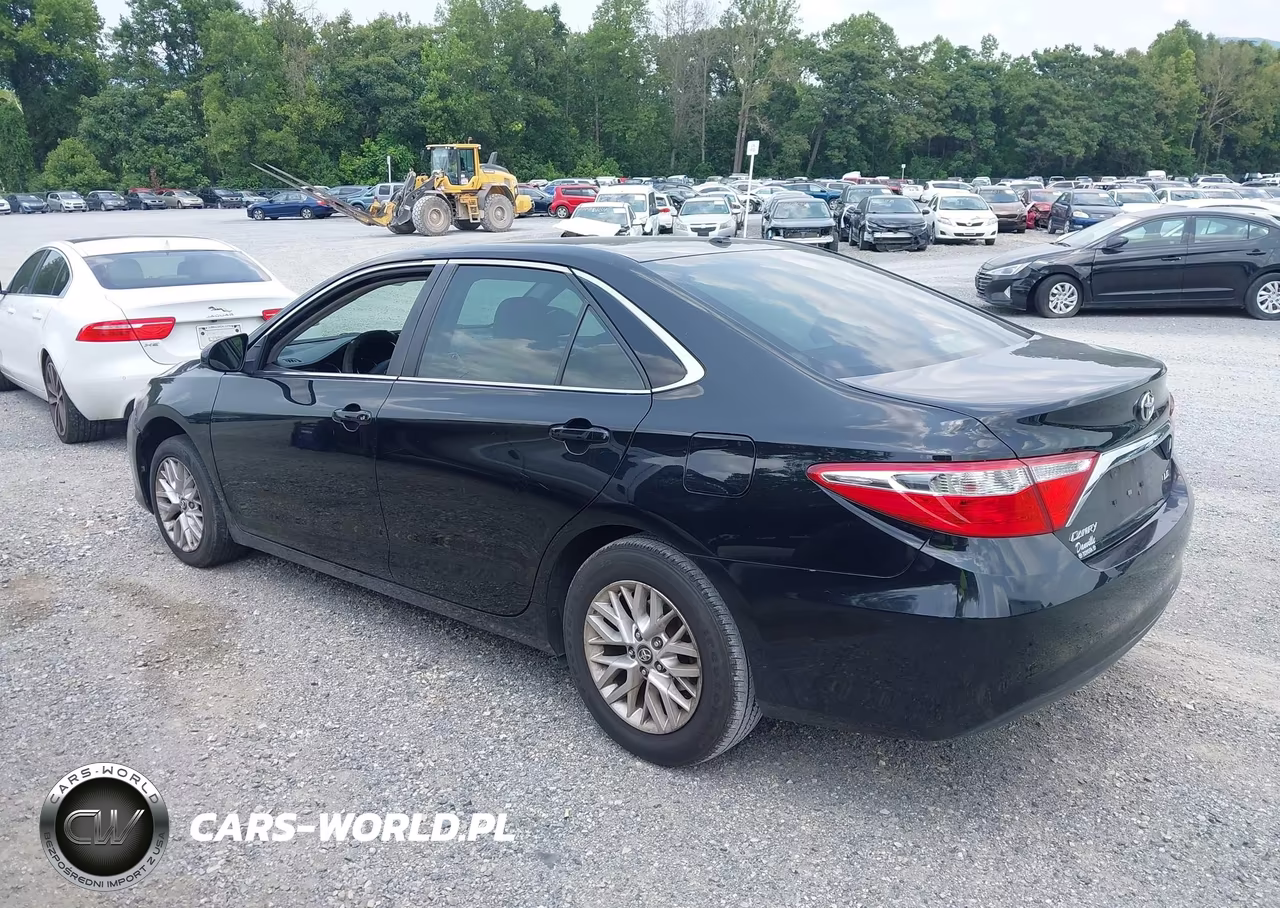 2017 Toyota Camry Le VIN:4T1BF1FK4HU378098 - 3