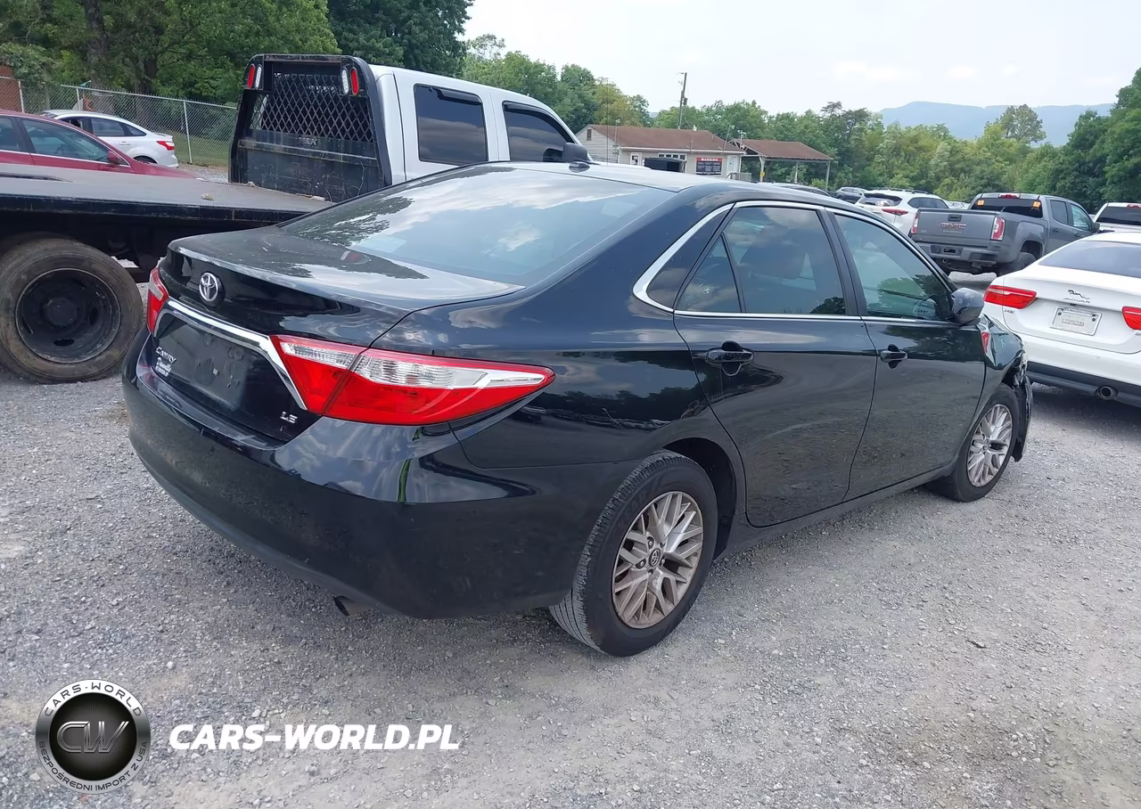 2017 Toyota Camry Le VIN:4T1BF1FK4HU378098 - 4