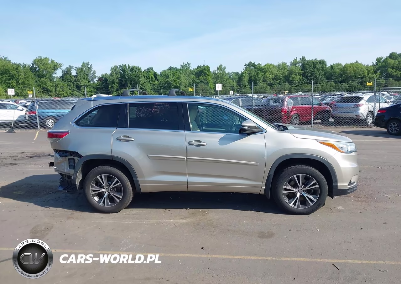 2016 Toyota Highlander Xle V6 VIN:5TDJKRFH4GS294364 - 14