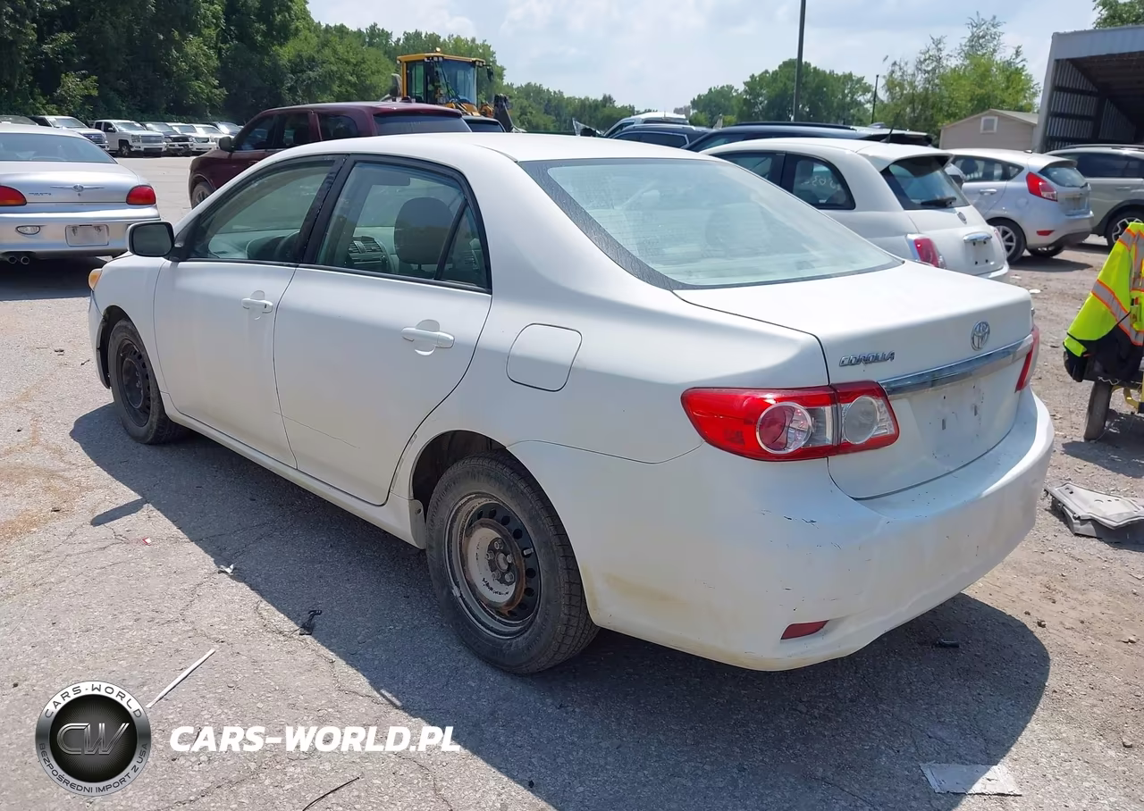 2011 Toyota Corolla Le VIN:2T1BU4EE6BC613502 - 3