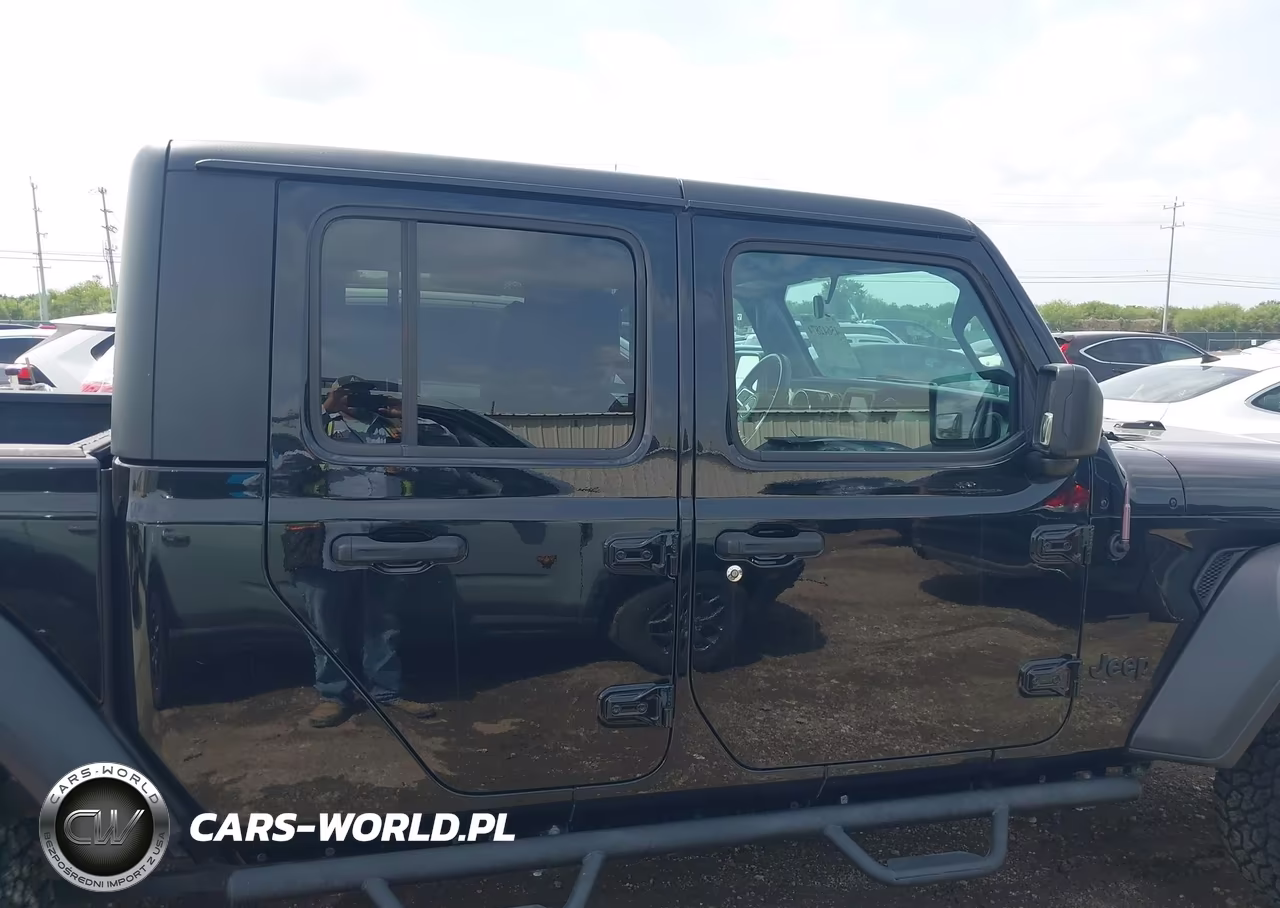 2020 Jeep Gladiator Sport S 4X4 VIN:1C6HJTAG6LL115922 - 13