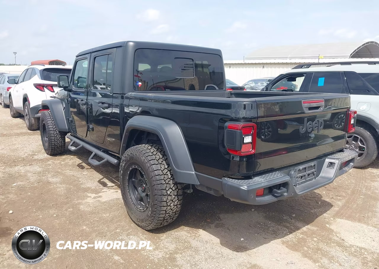 2020 Jeep Gladiator Sport S 4X4 VIN:1C6HJTAG6LL115922 - 3