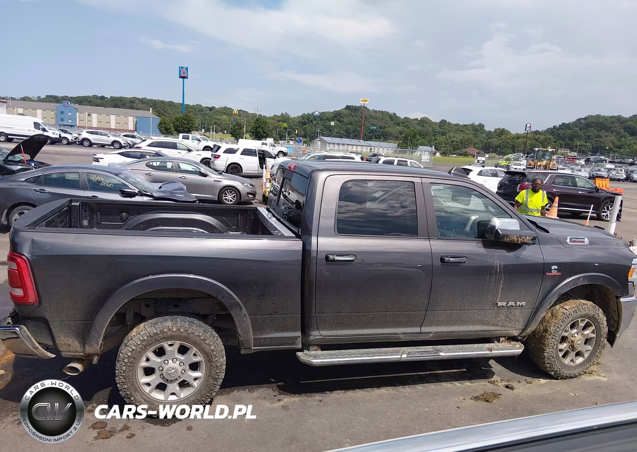 2021 Ram 2500 Laramie 4X4 6'4 Box VIN:3C6UR5FL3MG654022 - 13