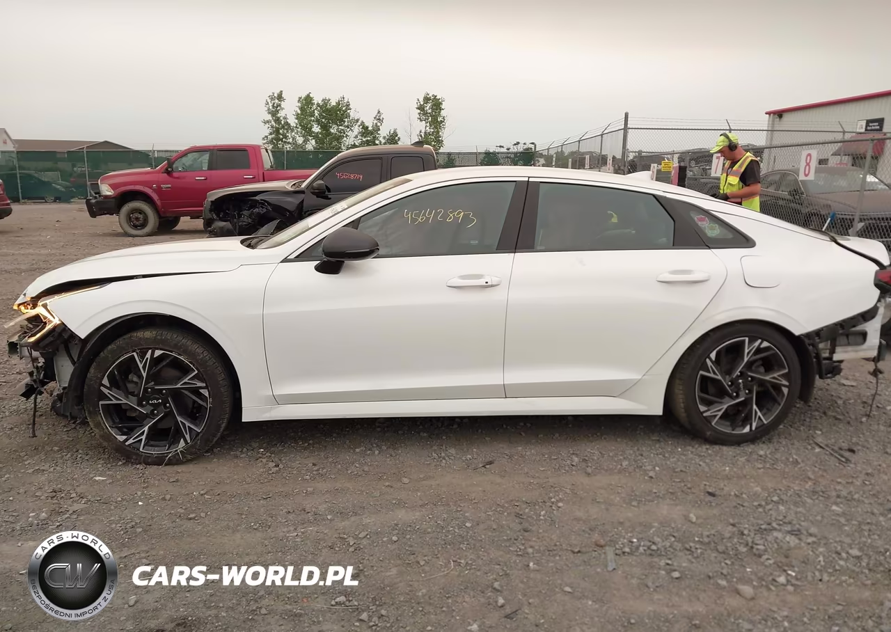 2025 Kia K5 Gt-Line VIN:KNAG64J72S5301016 - 14
