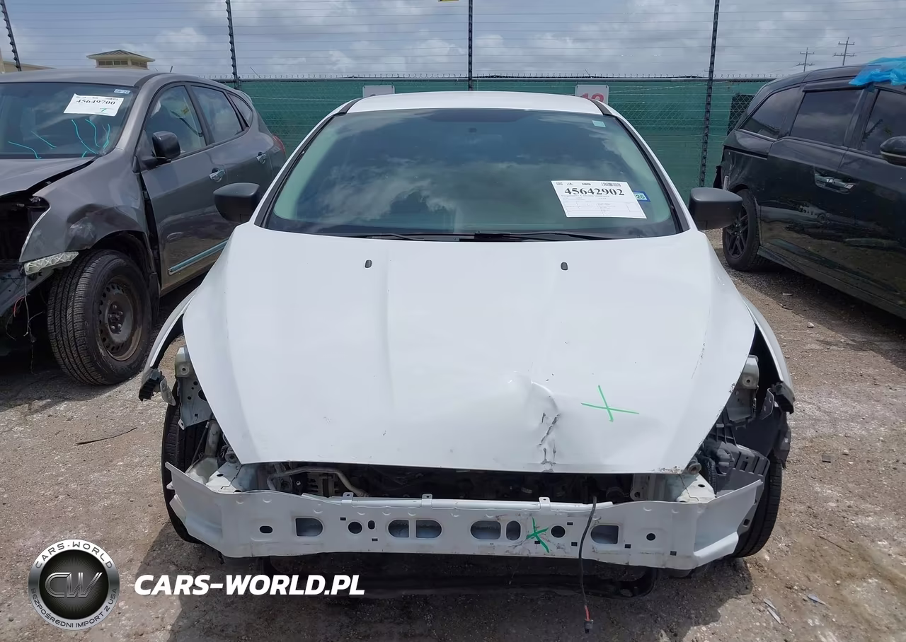 2016 Ford Focus S VIN:1FADP3E21GL360482 - 13