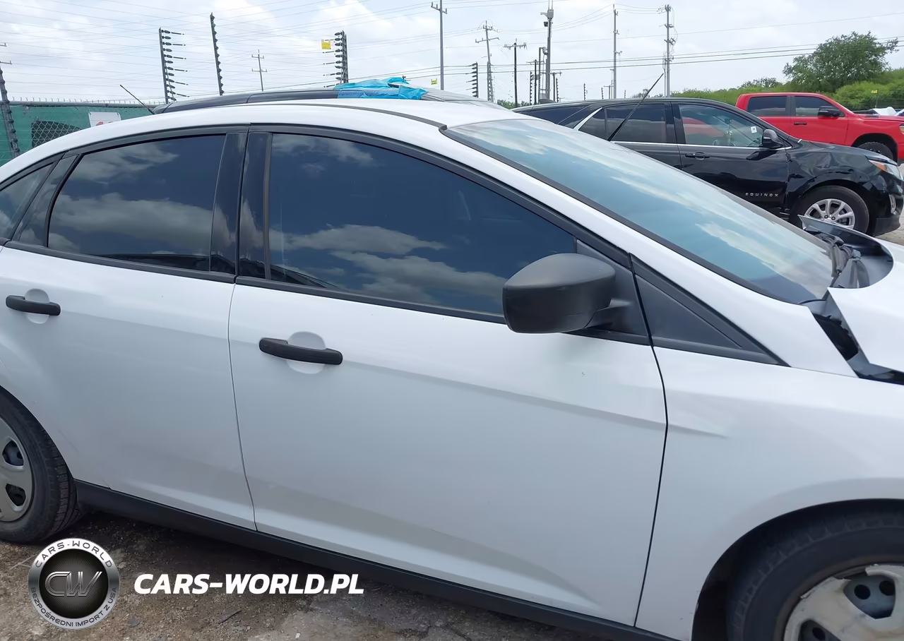 2016 Ford Focus S VIN:1FADP3E21GL360482 - 14