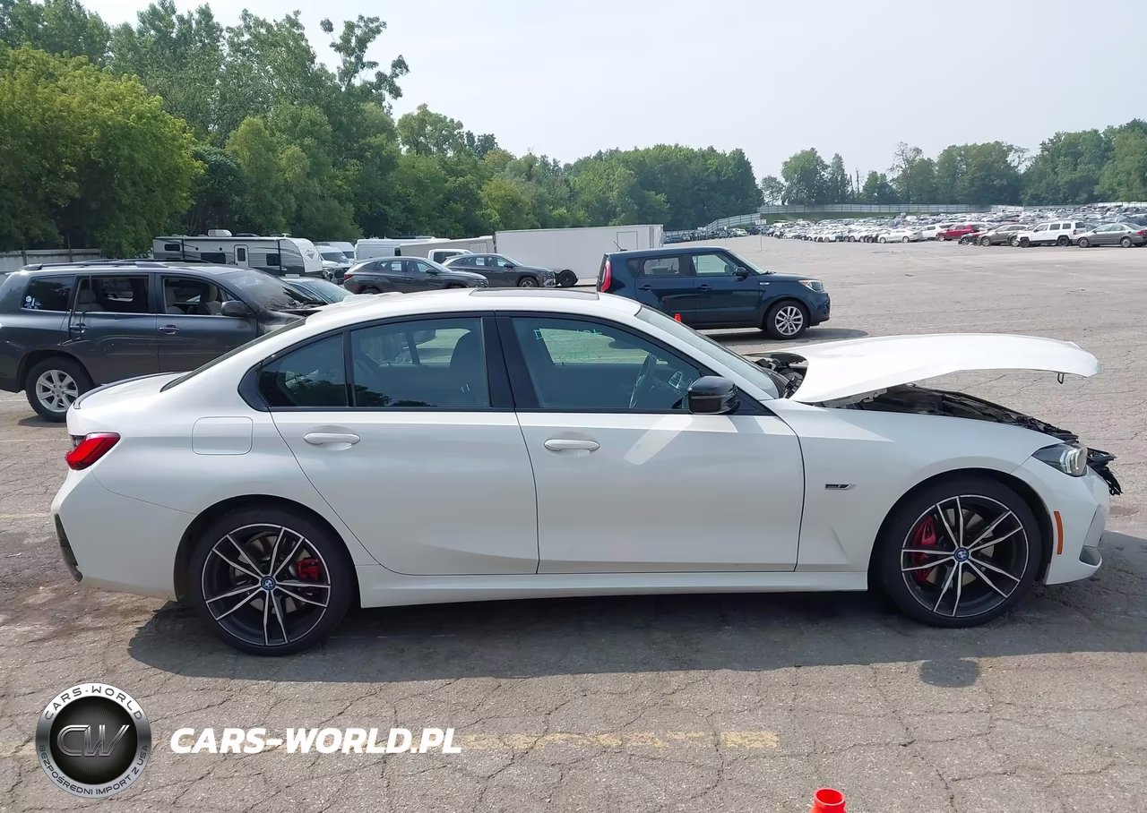 2023 BMW 330E xDrive VIN:3MW39FS08P8C96742 - 13