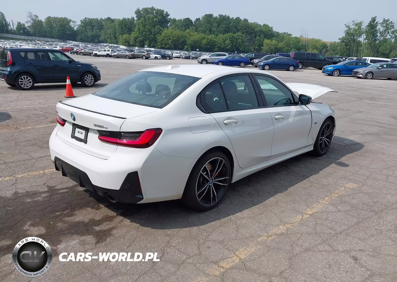 2023 BMW 330E xDrive VIN:3MW39FS08P8C96742 - 4
