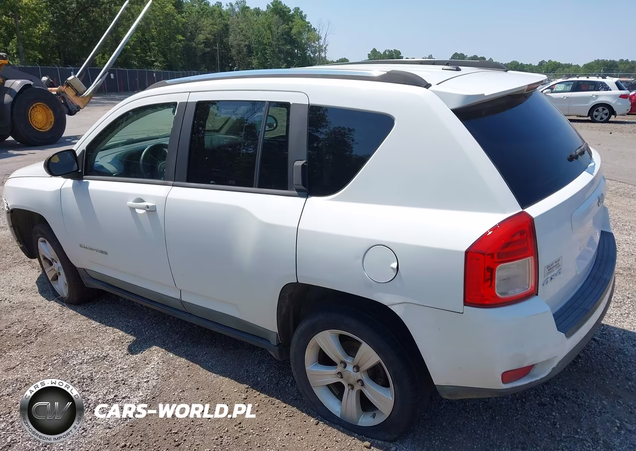 2011 Jeep Compass VIN:1J4NF1FB5BD250620 - 3