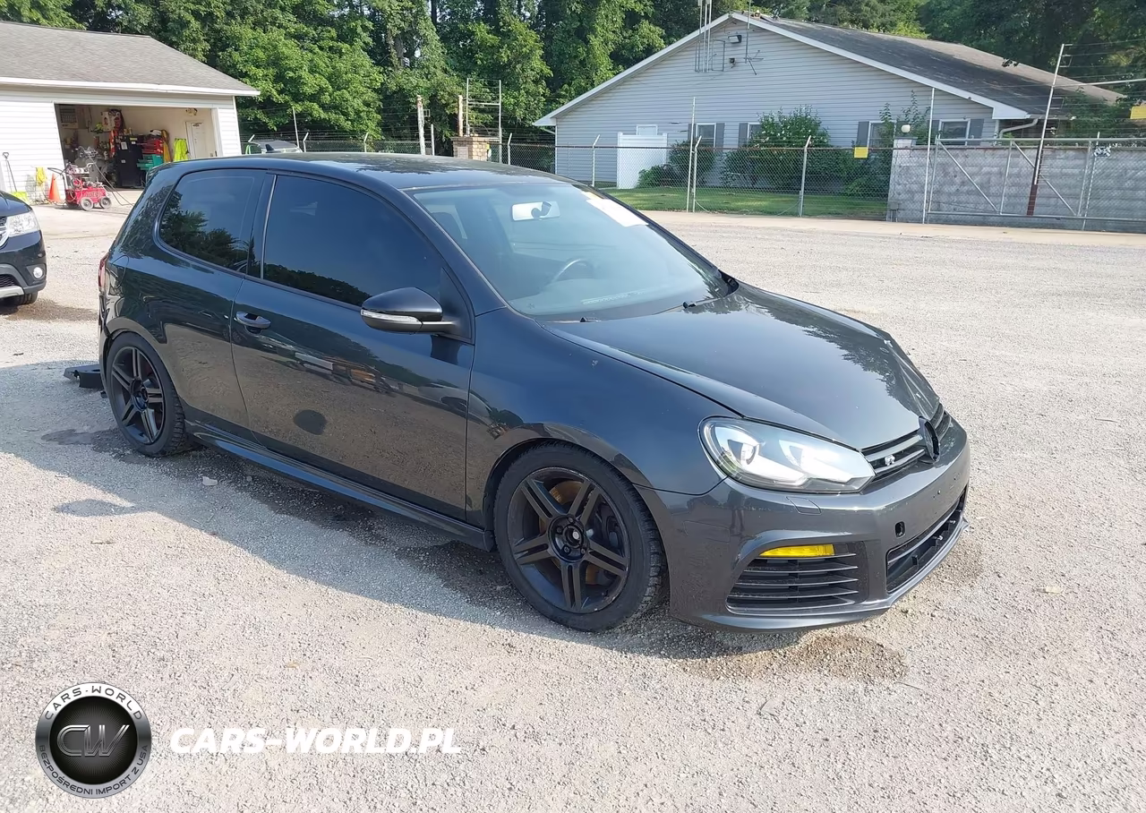2013 Volkswagen Golf R 2-Door