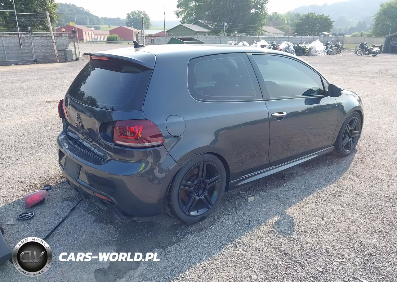 2013 Volkswagen Golf R 2-Door VIN:WVWRF7AJ6DW067727 - 4