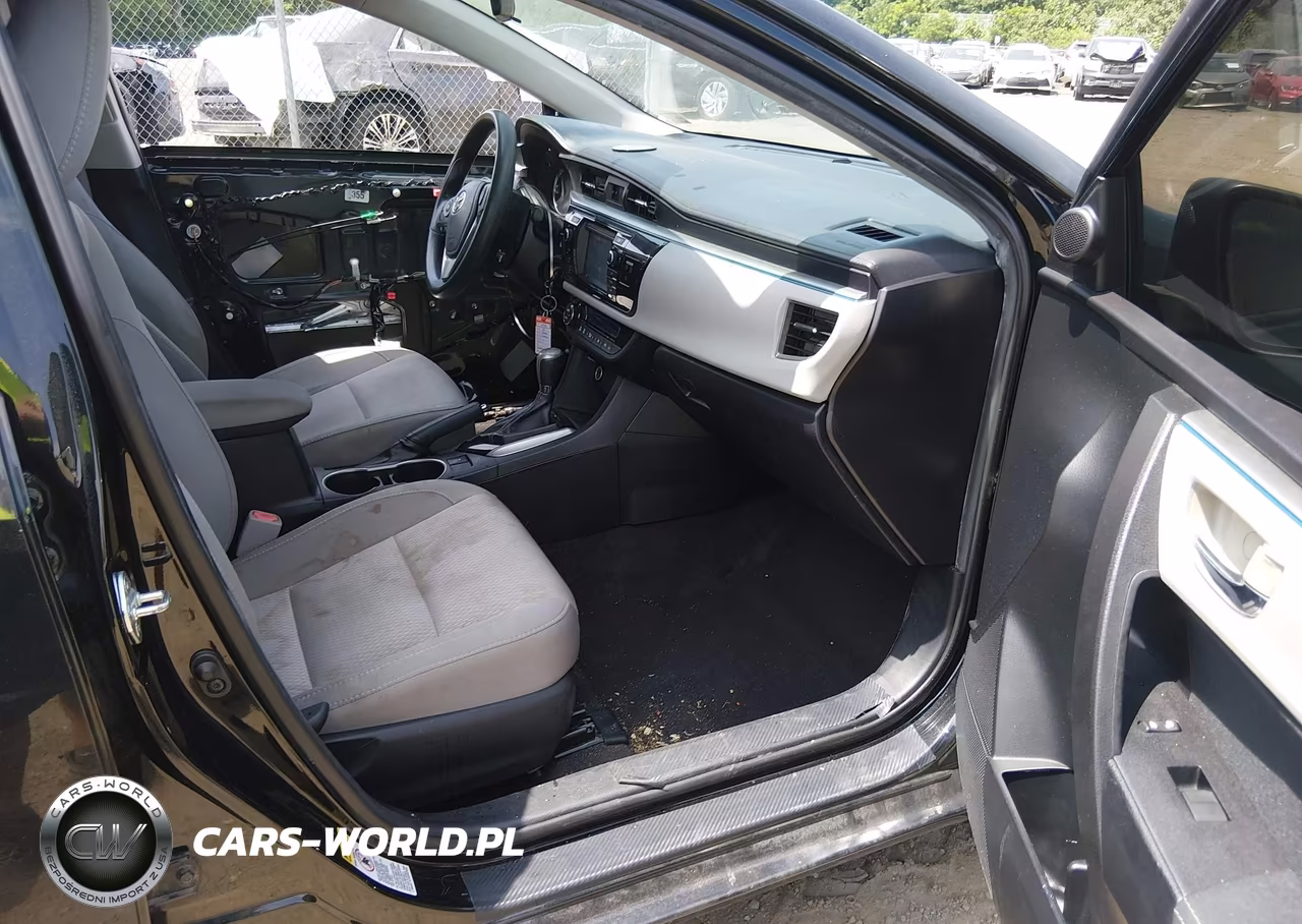 2015 Toyota Corolla Le VIN:2T1BURHE5FC359831 - 5