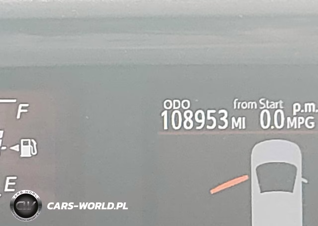 2015 Toyota Prius C Two VIN:JTDKDTB36F1587037 - 15