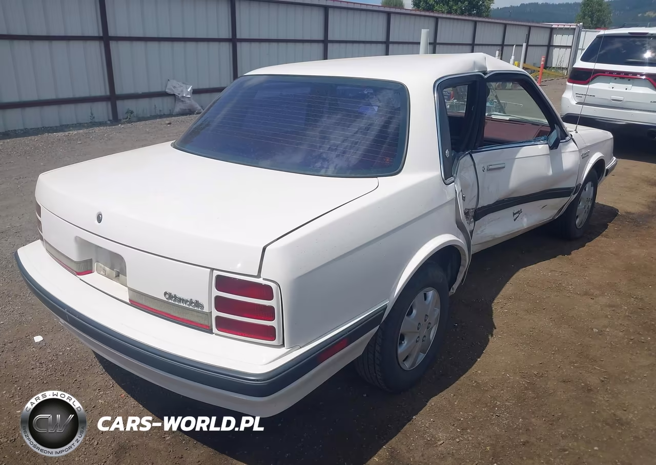 1992 Oldsmobile Cutlass Ciera S VIN:1G3AL54N7N6435794 - 4