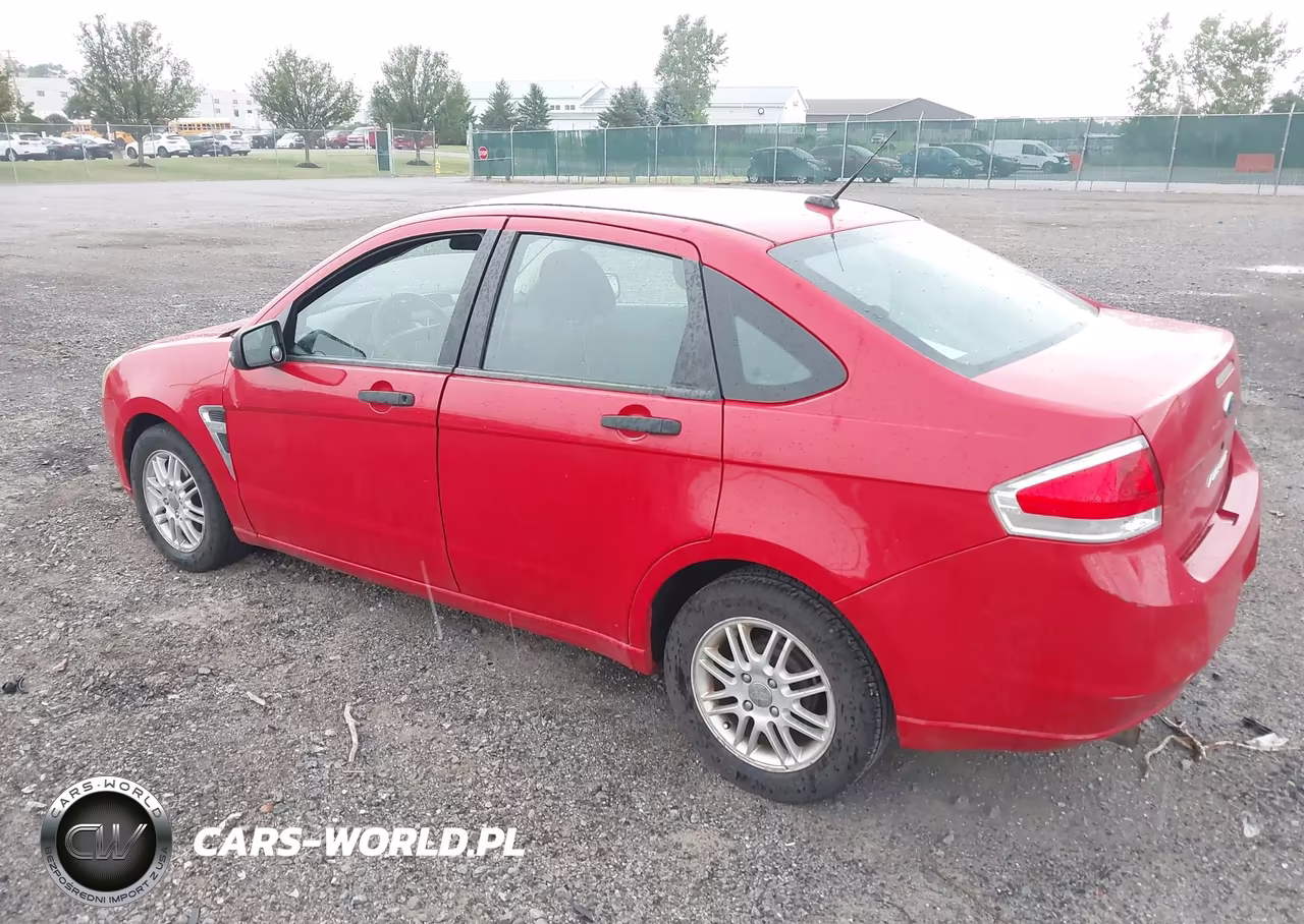 2008 Ford Focus Se VIN:1FAHP35N28W275498 - 3