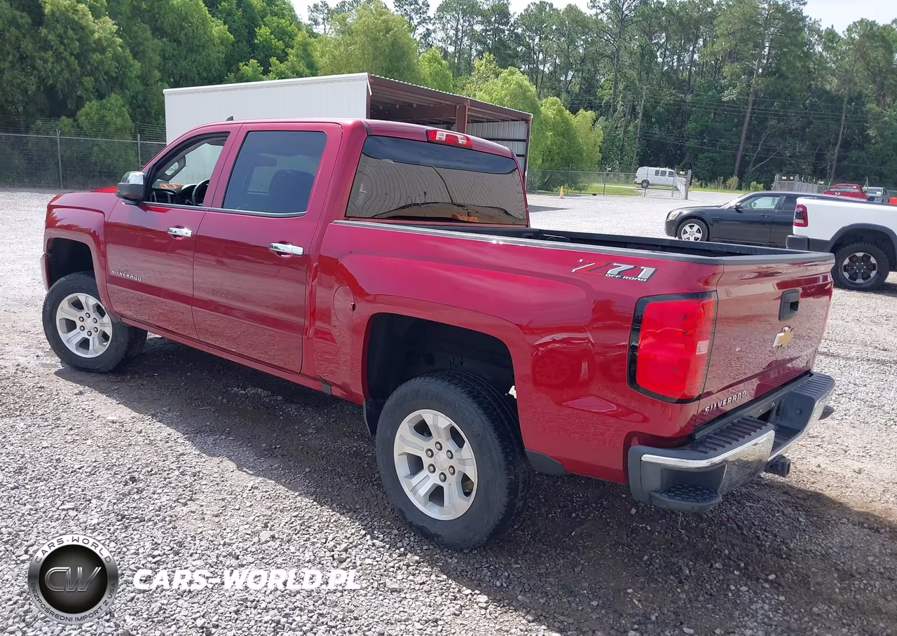 2018 Chevrolet Silverado 1500 2Lt VIN:3GCUKREC4JG628644 - 3