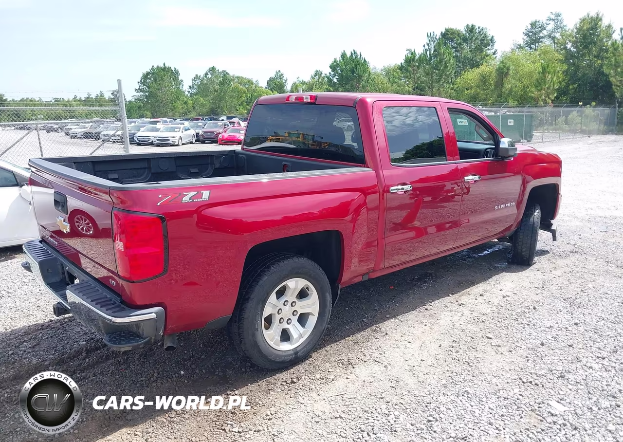 2018 Chevrolet Silverado 1500 2Lt VIN:3GCUKREC4JG628644 - 4