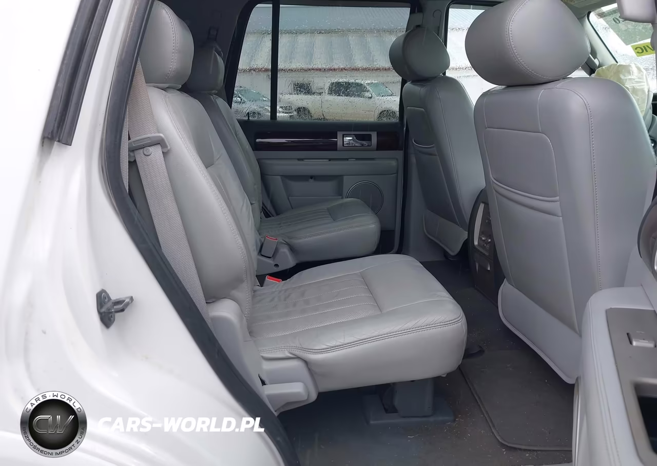 2006 Lincoln Navigator Luxury-Ultimate VIN:5LMFU28576LJ18606 - 8