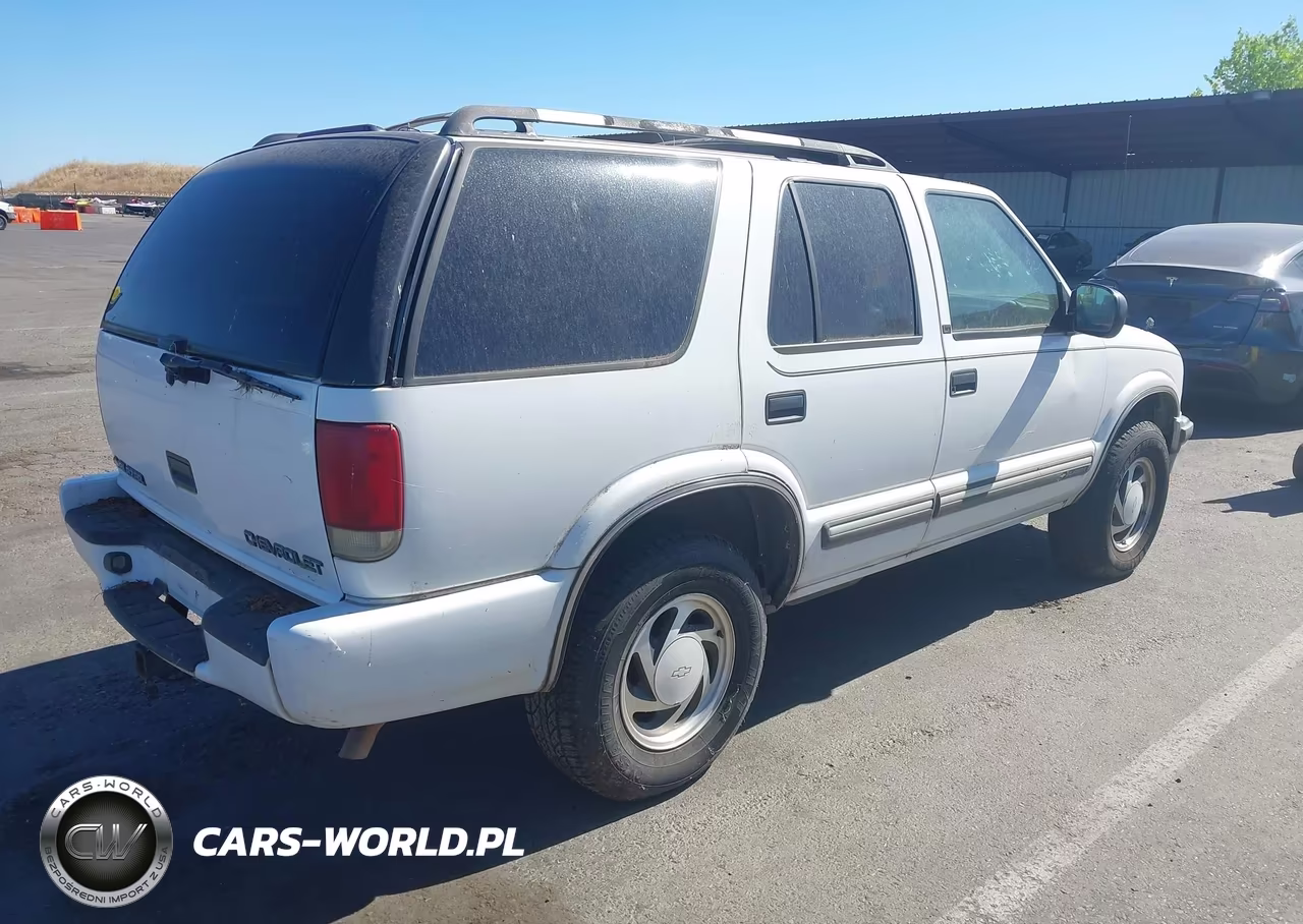 2000 Chevrolet Blazer Lt VIN:1GNDT13W0Y2282159 - 4