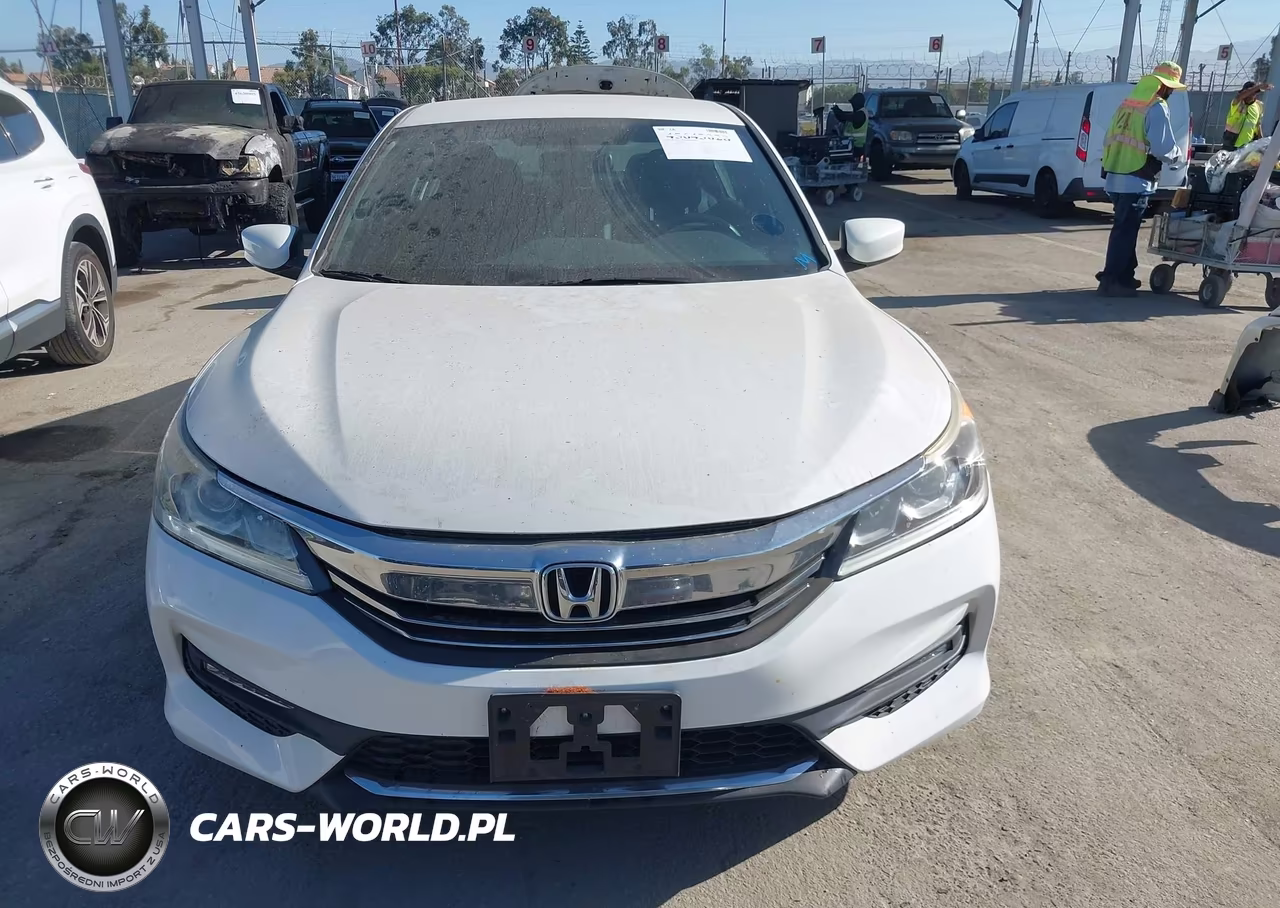 2017 Honda Accord Sport Se VIN:1HGCR2F12HA012592 - 13