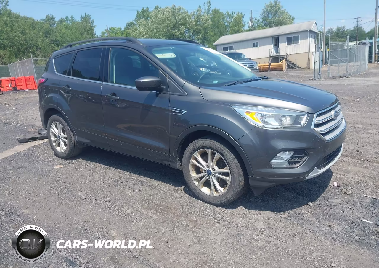 2018 Ford Escape Se VIN:1FMCU9GD8JUB34095 - 1