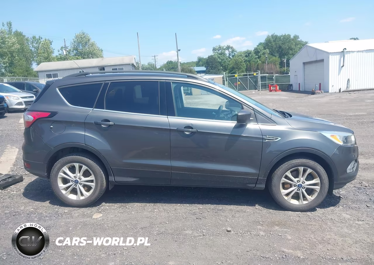 2018 Ford Escape Se VIN:1FMCU9GD8JUB34095 - 13