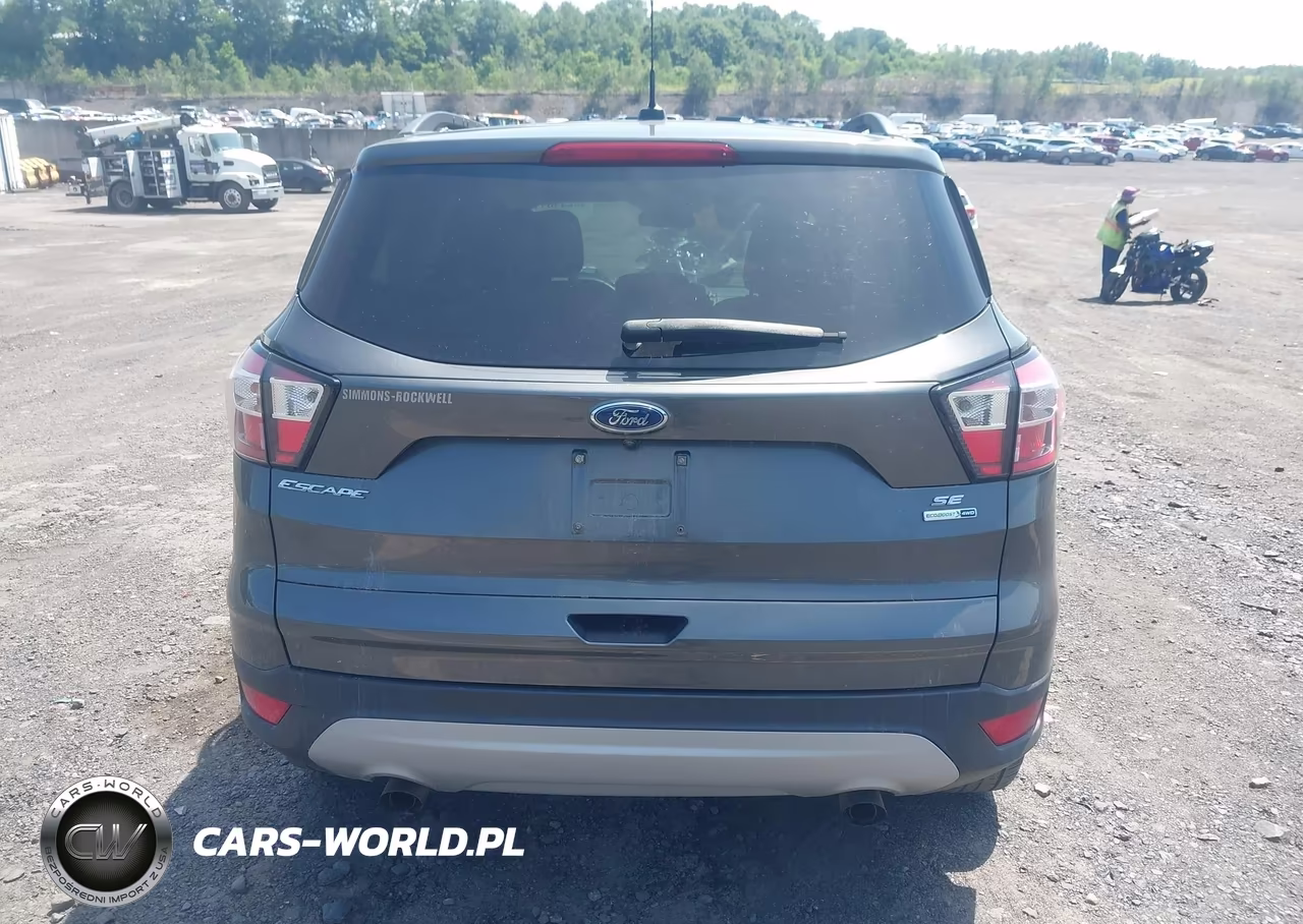 2018 Ford Escape Se VIN:1FMCU9GD8JUB34095 - 16