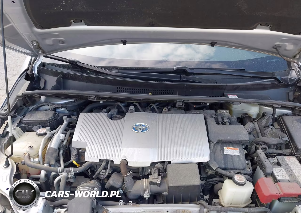 2018 Toyota Prius Prime Premium VIN:JTDKARFP3J3096379 - 10