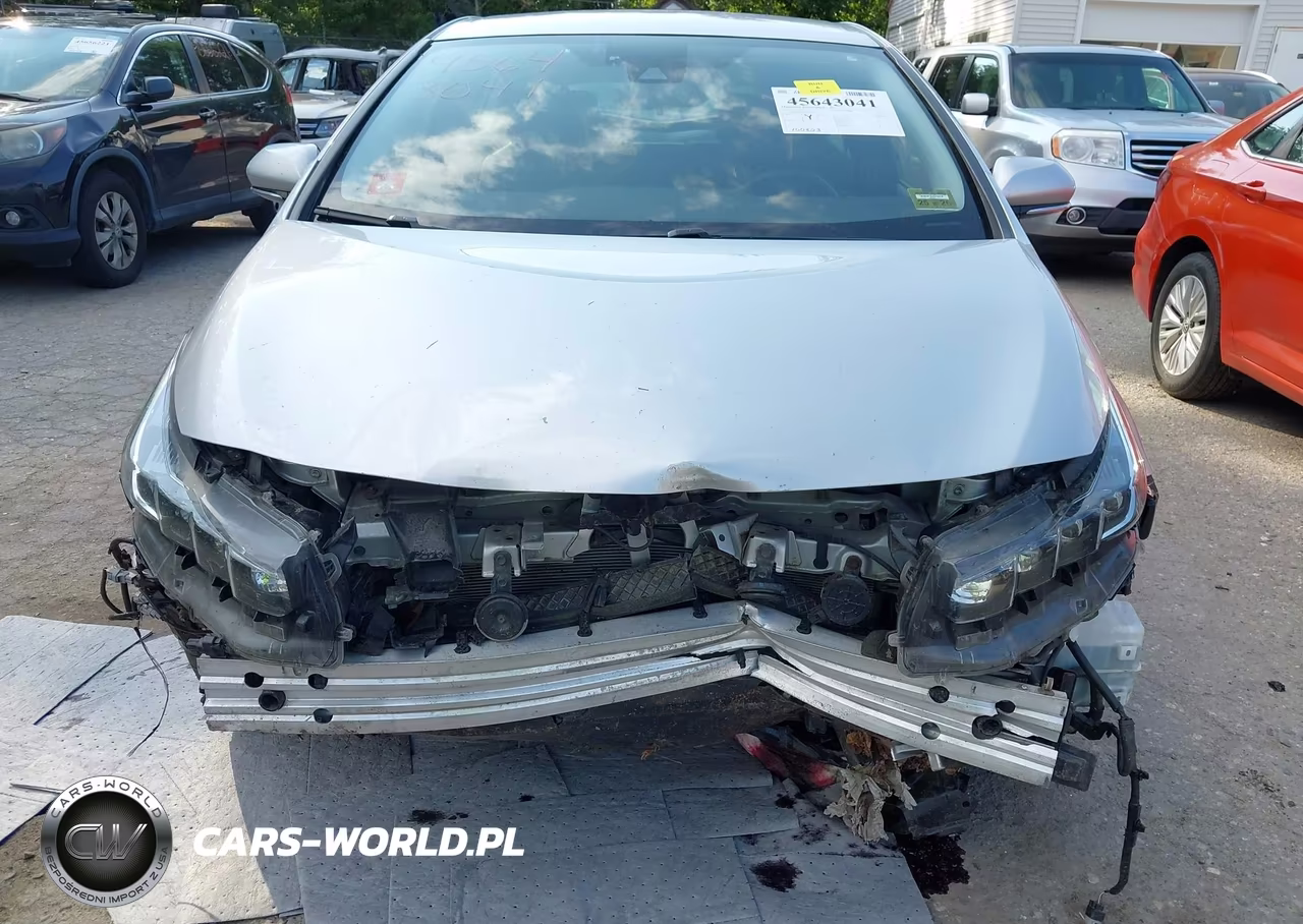 2018 Toyota Prius Prime Premium VIN:JTDKARFP3J3096379 - 6