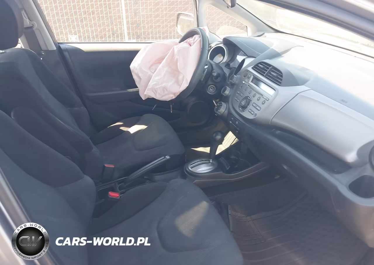 2009 Honda Fit Sport VIN:JHMGE88439S072087 - 5