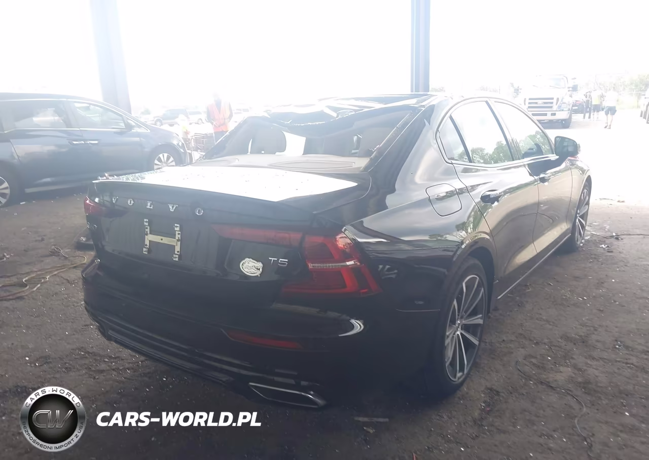 2021 Volvo S60 T5 Momentum VIN:7JR102FZ0MG123379 - 4