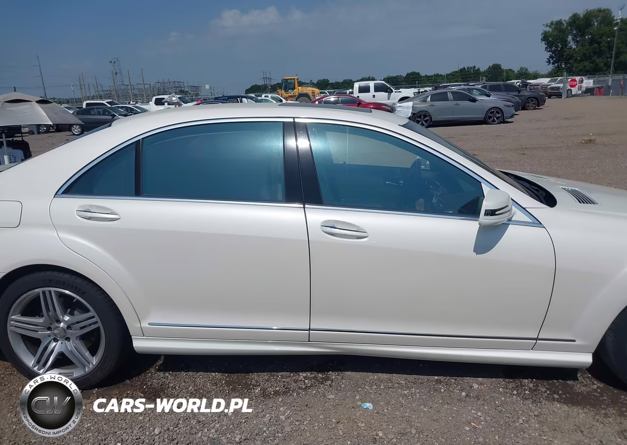 2013 Mercedes-Benz S 550 VIN:WDDNG7DB6DA504810 - 13