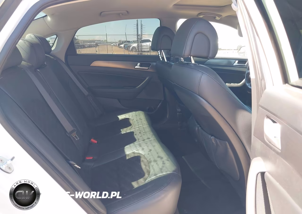 2017 Hyundai Sonata Sport VIN:5NPE34AF6HH555587 - 8