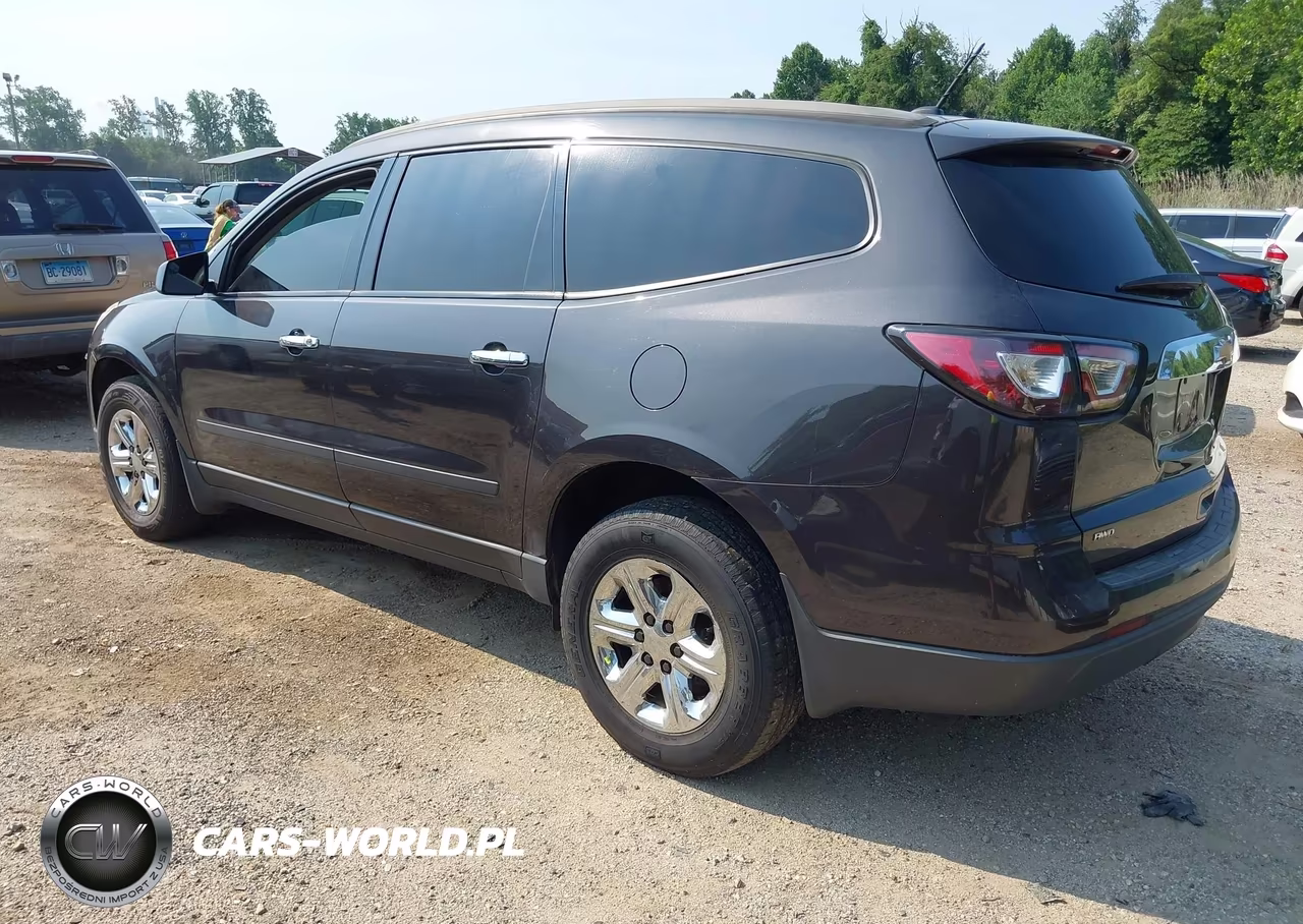 2014 Chevrolet Traverse Ls VIN:1GNKVFED7EJ135686 - 3