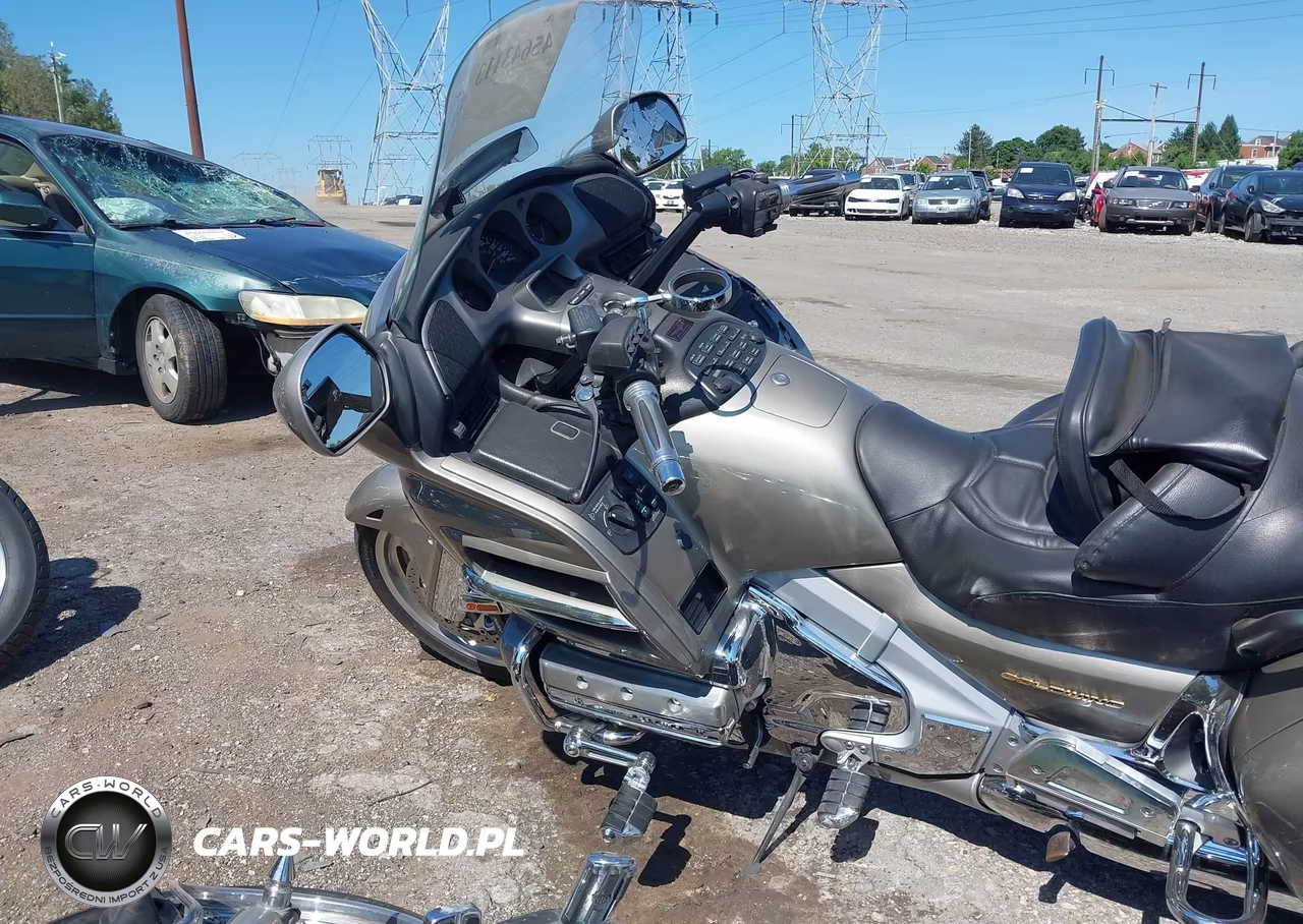 2002 Honda Gl1800 A VIN:1HFSC47402A100554 - 9