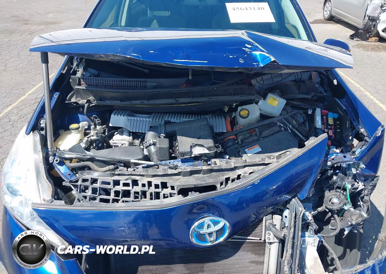 2014 Toyota Prius V Three VIN:JTDZN3EU1EJ002735 - 10