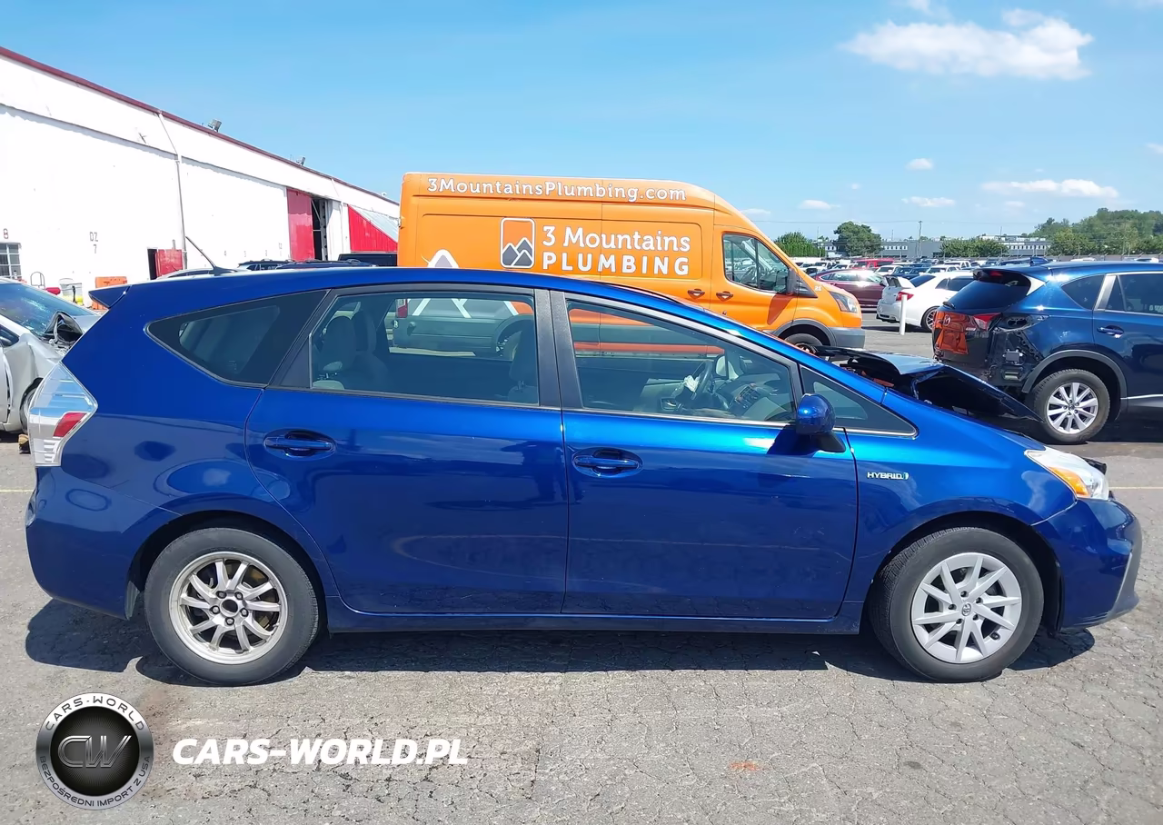 2014 Toyota Prius V Three VIN:JTDZN3EU1EJ002735 - 14
