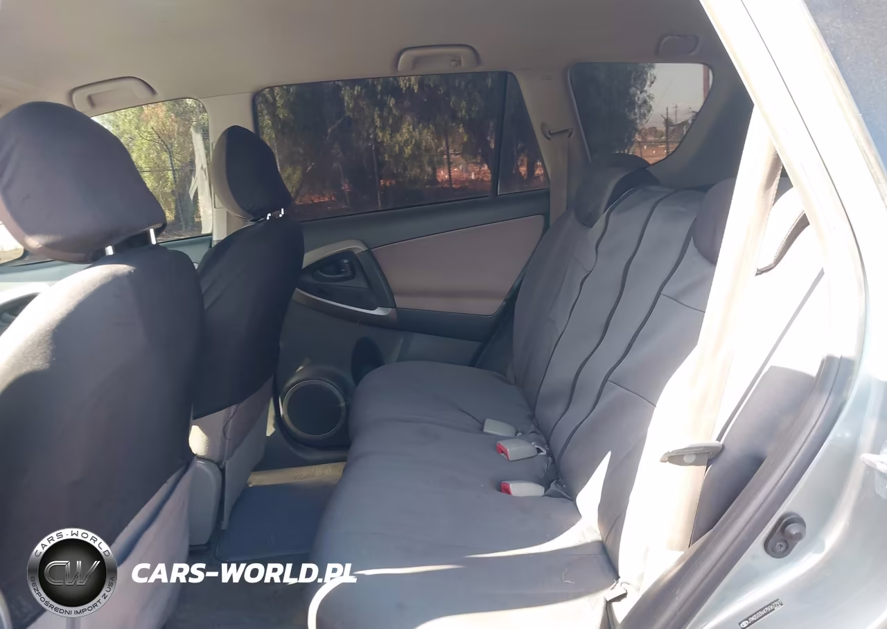 2007 Toyota Rav4 VIN:JTMZD33V475067797 - 8