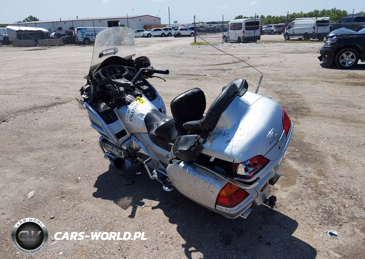 2005 Honda Gl1800 VIN:1HFSC47065A412590 - 3