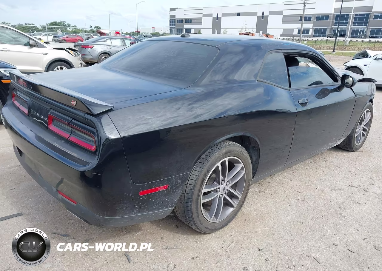 2019 Dodge Challenger Sxt Awd VIN:2C3CDZGG7KH526086 - 4