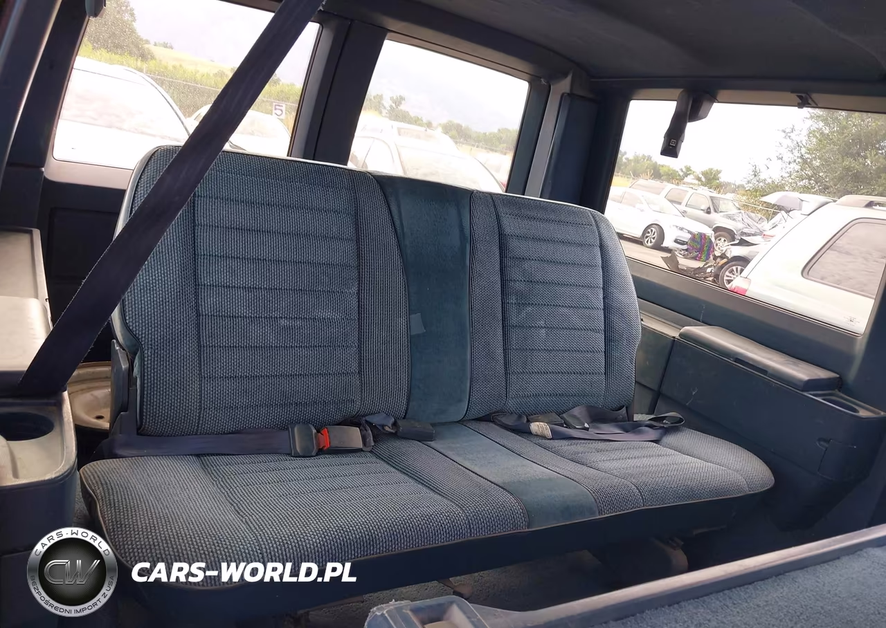 1992 Chevrolet Astro VIN:1GNDM19Z5NB134857 - 12