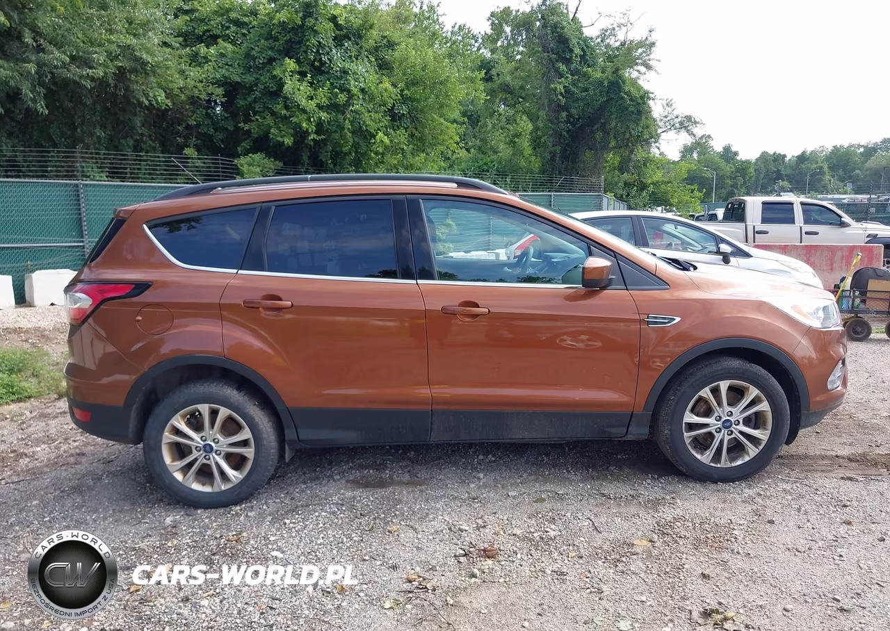 2017 Ford Escape Se VIN:1FMCU9GD5HUD37021 - 13