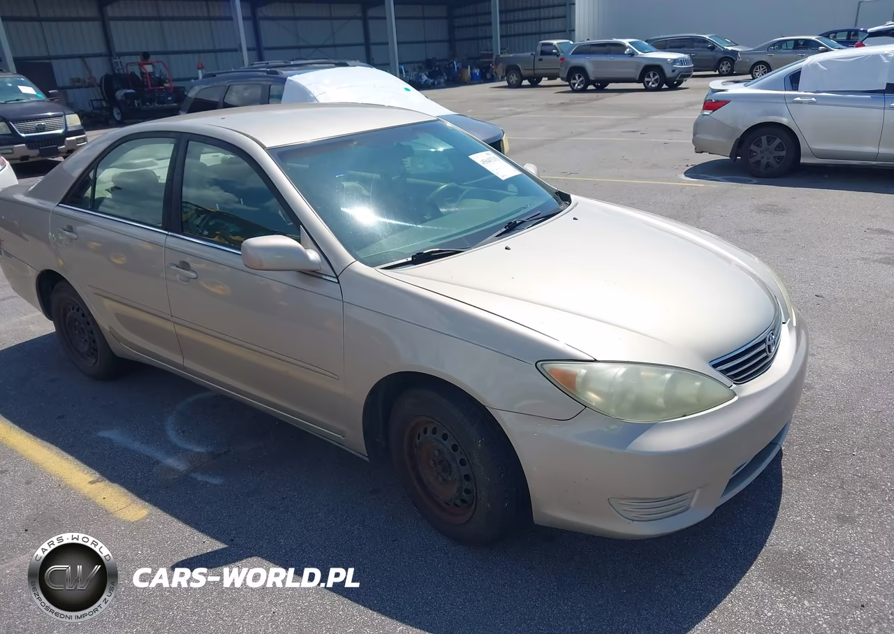 2005 Toyota Camry Le