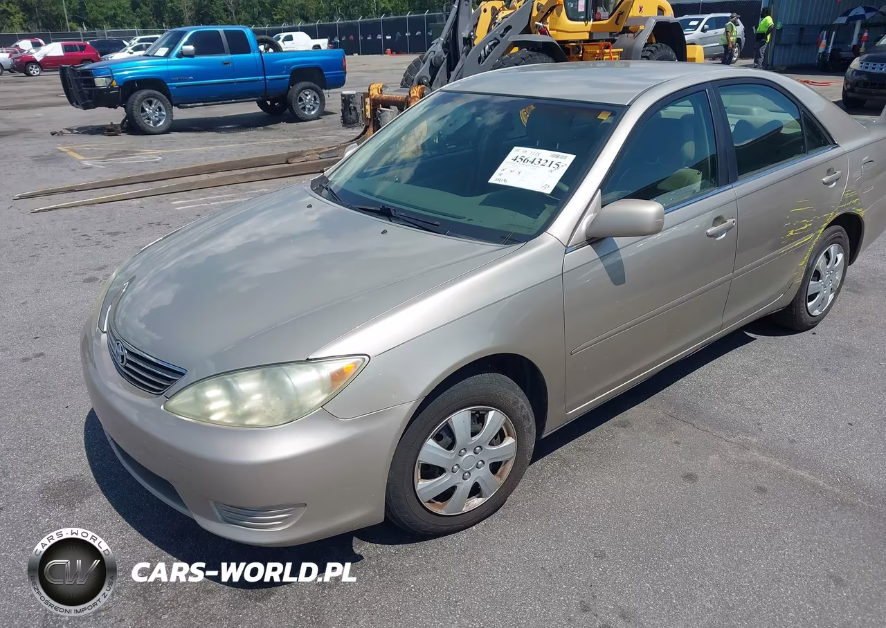 2005 Toyota Camry Le VIN:4T1BE32K25U607605 - 2