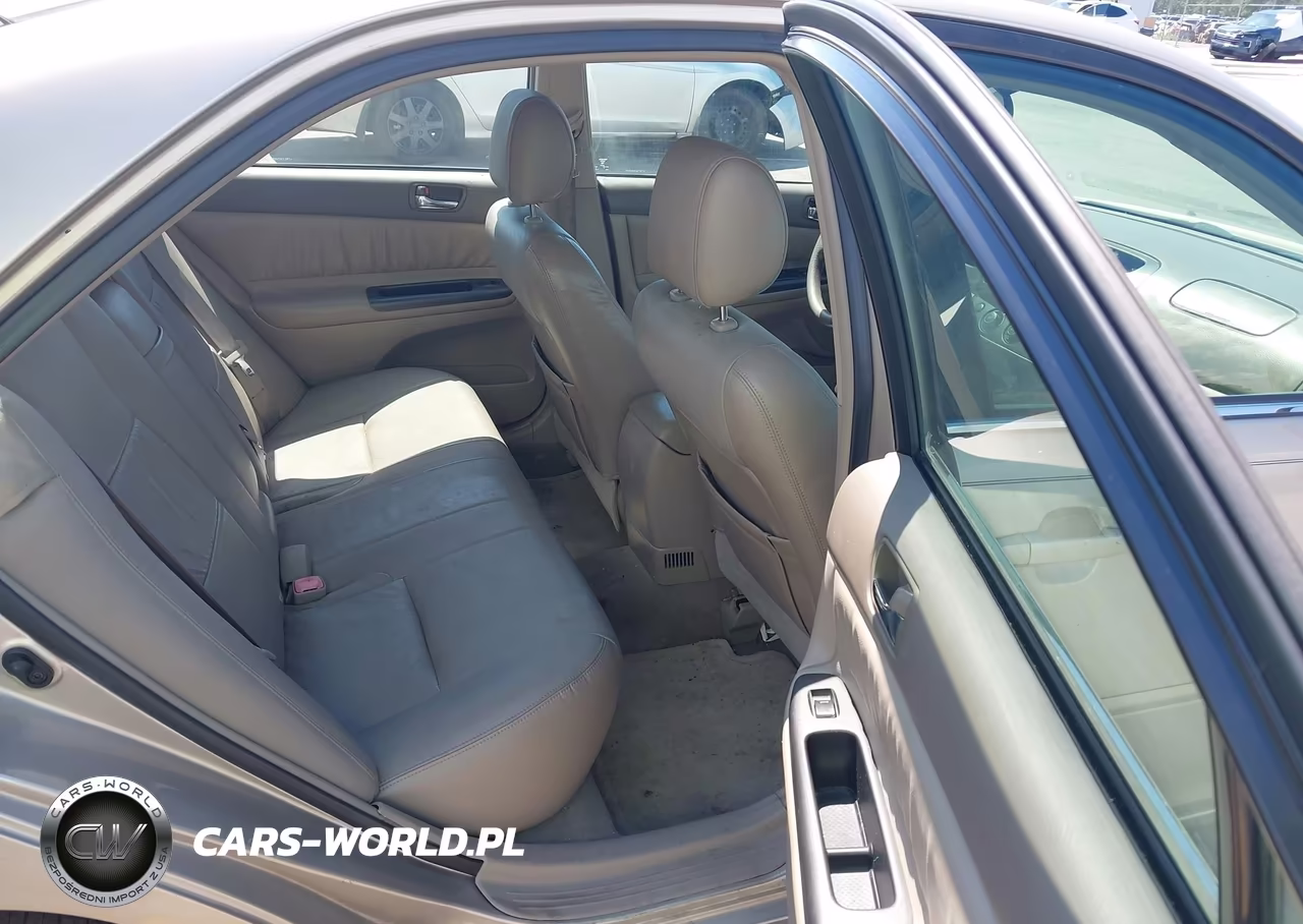 2005 Toyota Camry Le VIN:4T1BE32K25U607605 - 8