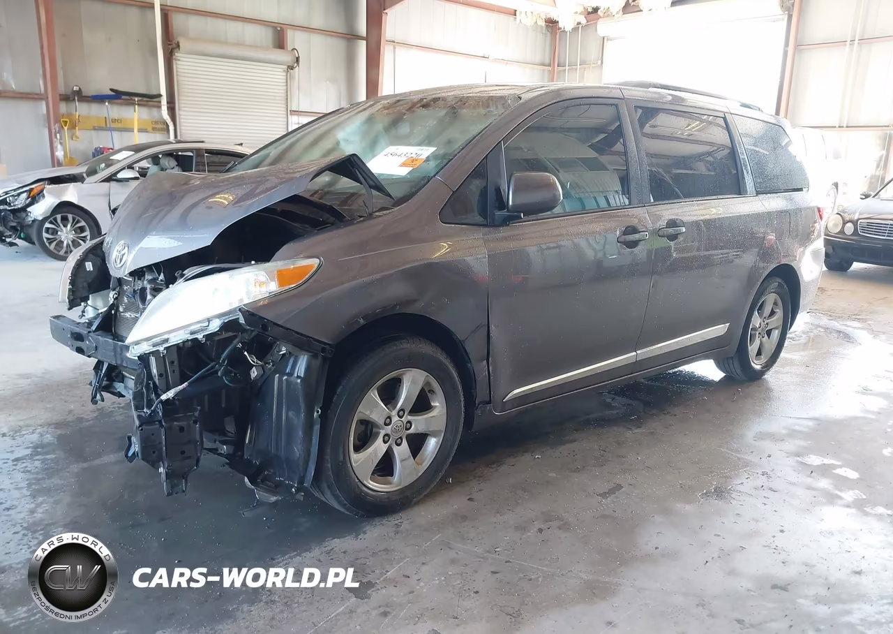 2016 Toyota Sienna Le 8 Passenger VIN:5TDKK3DC5GS720569 - 2